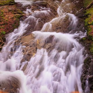 Above the waterfall. #waterfall #flowingwater #mountainriver #intothewild #waterscape #mountainlovers #hikingtrip #romaniamagica #romaniafrumoasa #canonromania #nisifilters #outdoorphotography